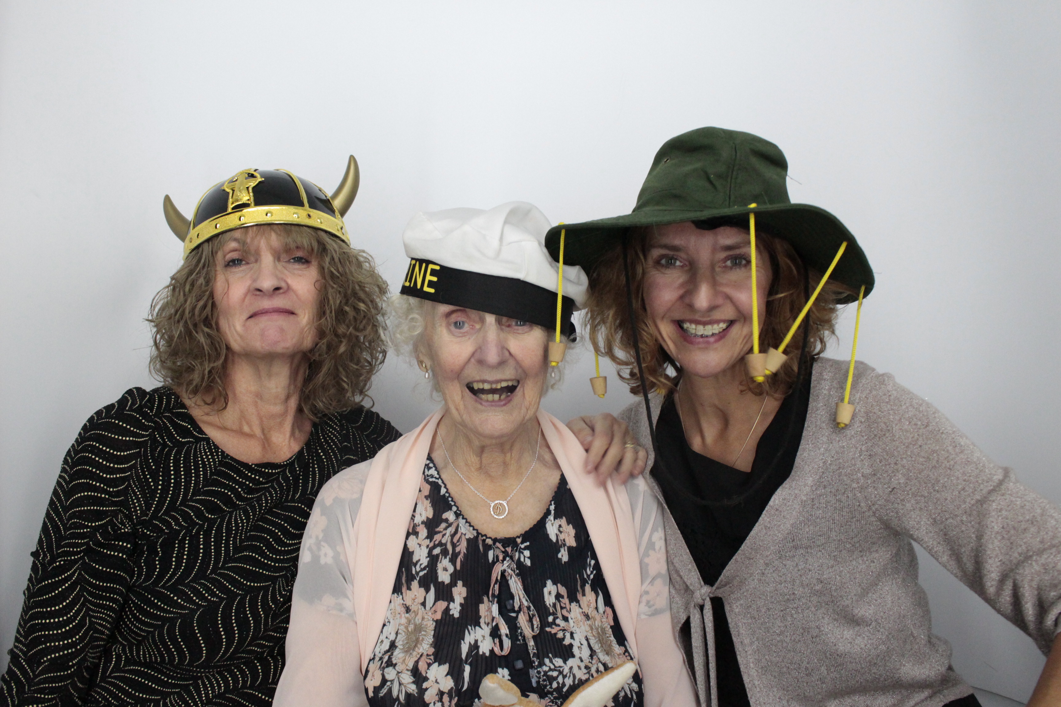 Dorothy's 90th Birthday | View more photos from the event at gallery.myphotoboothexperience.co.uk/u/MyPhotoBoothExperienceLtd/Dorothys-90th-Birthday